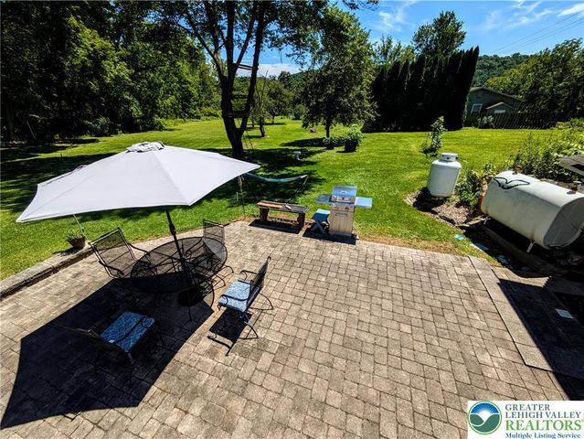 524 Walnut Drive, Lehigh Twp, PA 18067