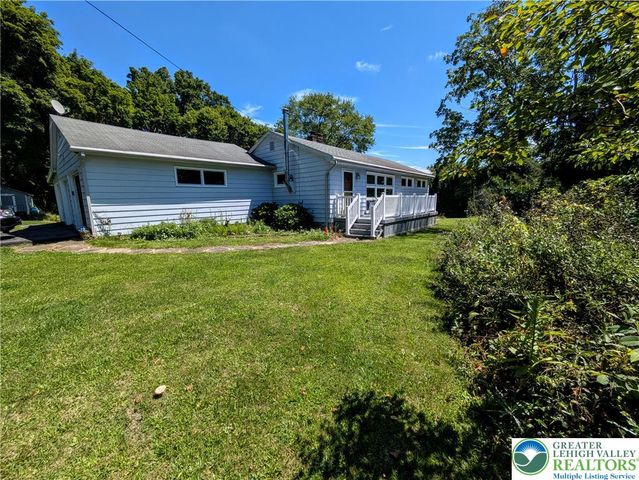 524 Walnut Drive, Lehigh Twp, PA 18067