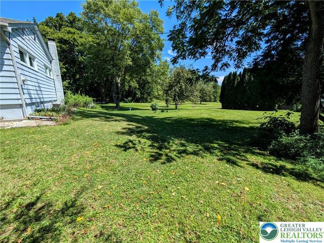 524 Walnut Drive, Lehigh Twp, PA 18067
