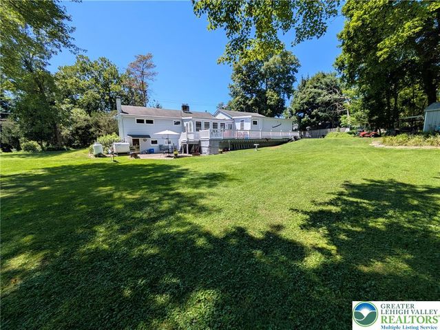 524 Walnut Drive, Lehigh Twp, PA 18067