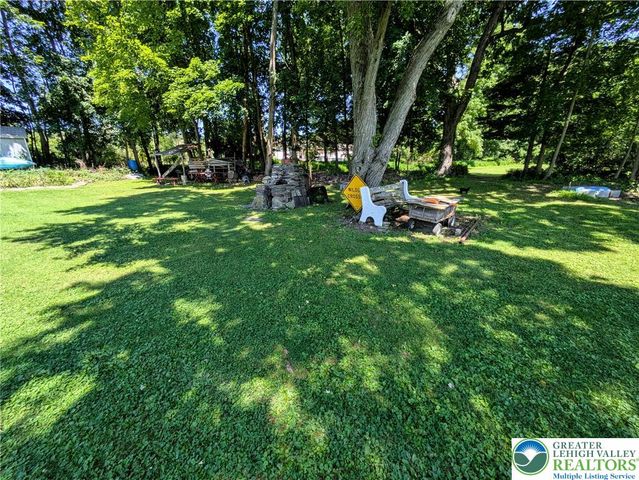 524 Walnut Drive, Lehigh Twp, PA 18067