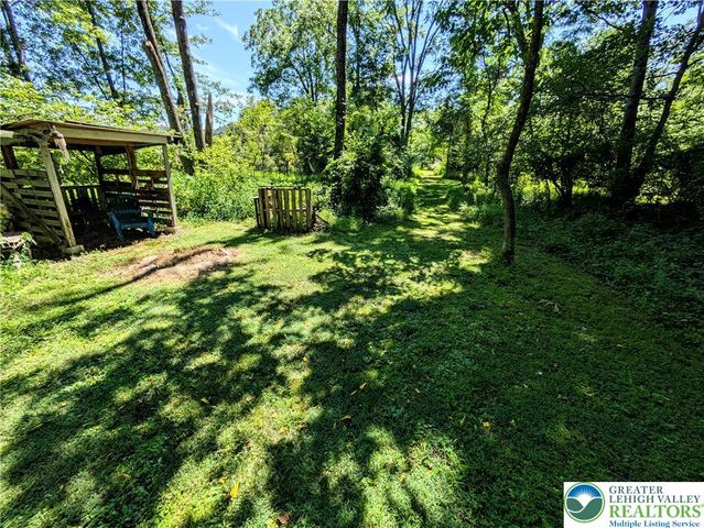 524 Walnut Drive, Lehigh Twp, PA 18067