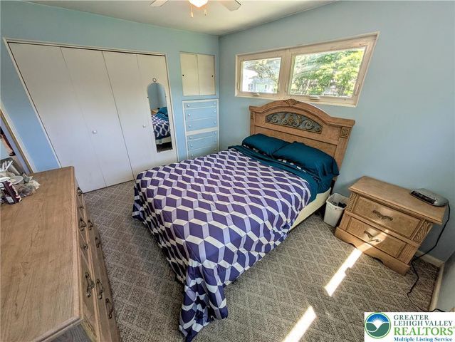 524 Walnut Drive, Lehigh Twp, PA 18067