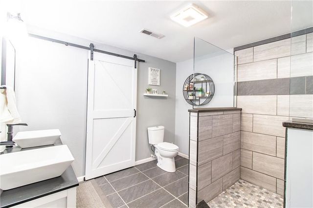 1150 SE 140P Road, Clinton, MO 65355