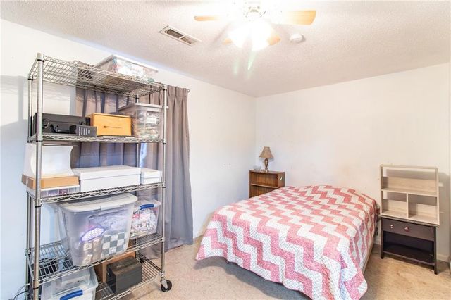 1150 SE 140P Road, Clinton, MO 65355