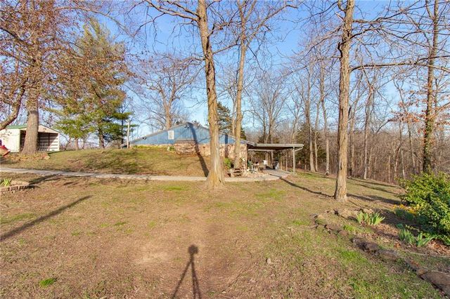 1150 SE 140P Road, Clinton, MO 65355