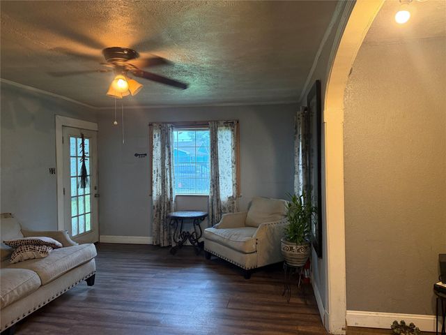 2305 Windsor Lane, Pasadena, TX 77506