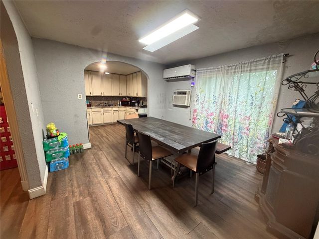 2305 Windsor Lane, Pasadena, TX 77506