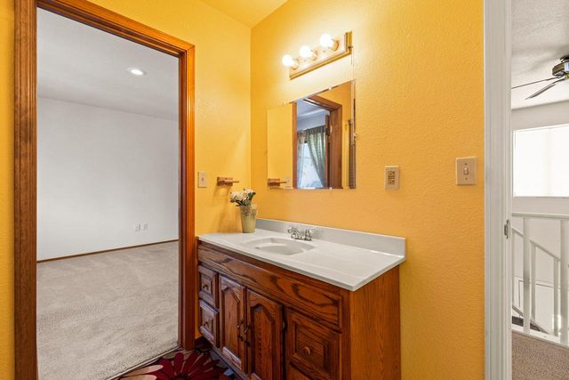 7070 Kayo Dr, Penryn, CA 95663