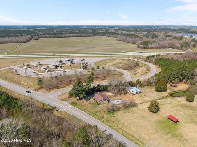 215 Harding Road, Chocowinity, NC 27817