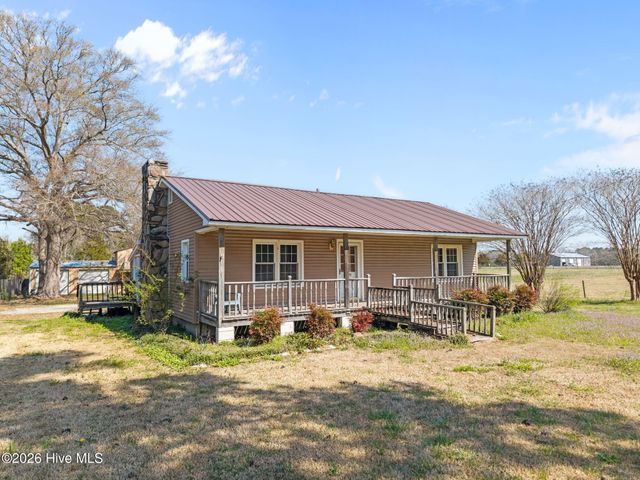 215 Harding Road, Chocowinity, NC 27817