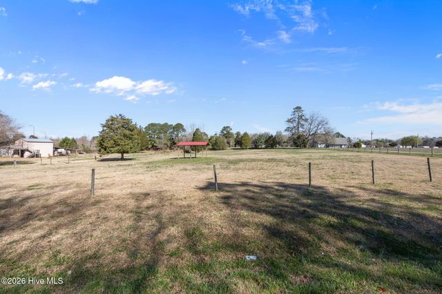 215 Harding Road, Chocowinity, NC 27817