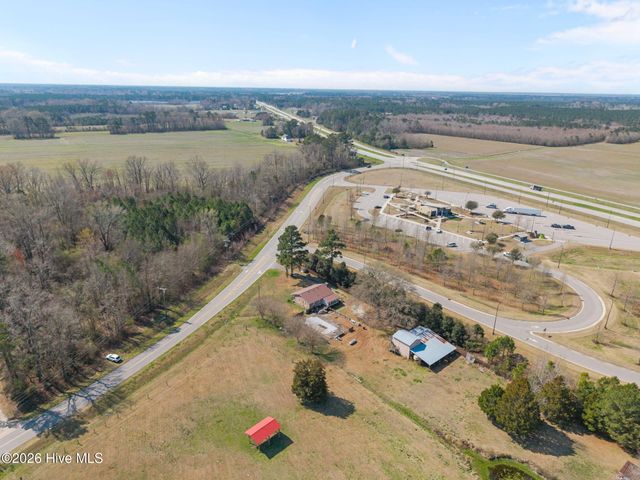 215 Harding Road, Chocowinity, NC 27817