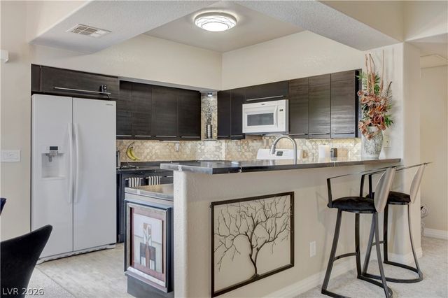 1501 Truett Street 204, Las Vegas, NV 89128
