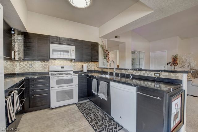 1501 Truett Street 204, Las Vegas, NV 89128
