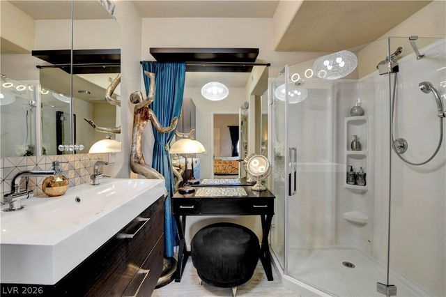 1501 Truett Street 204, Las Vegas, NV 89128