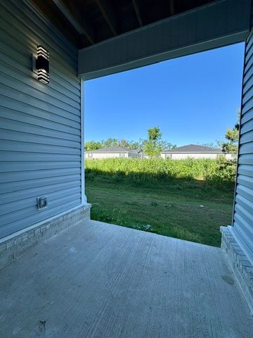 1901 Azlin Place D, Siloam Springs, AR 72761