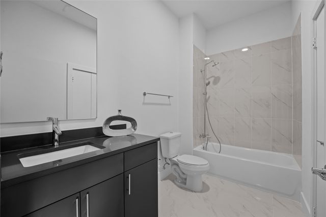 3900 Berkman DR 308, Austin, TX 78723