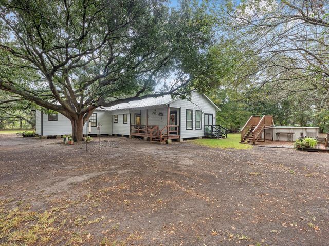 4403 Fcr 78, Manvel, TX 77583