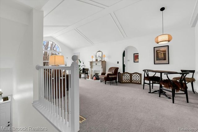 41 N Squirrel Road, Auburn Hills, MI 48326