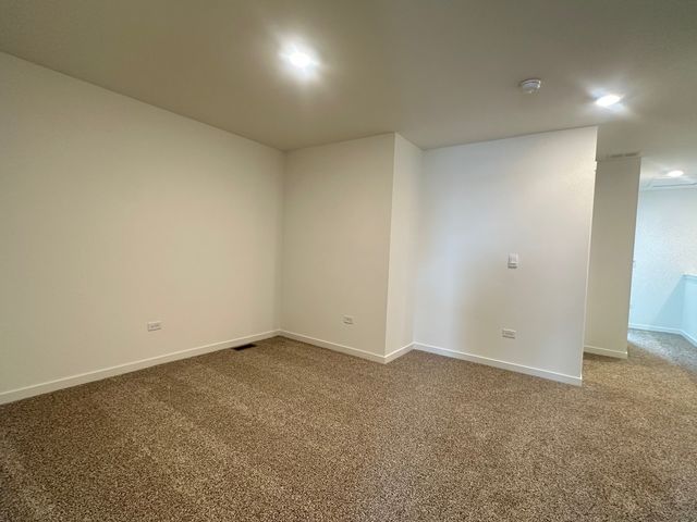 2274 Barbera Drive, Oswego, IL 60543