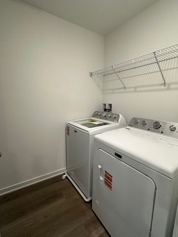 2274 Barbera Drive, Oswego, IL 60543