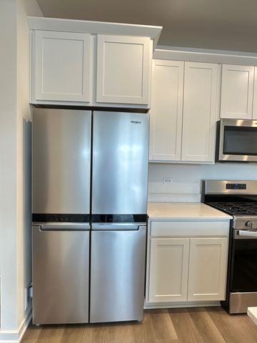 2274 Barbera Drive, Oswego, IL 60543