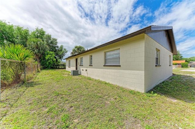3012 CLAY CIRCLE, Sarasota, FL 34234