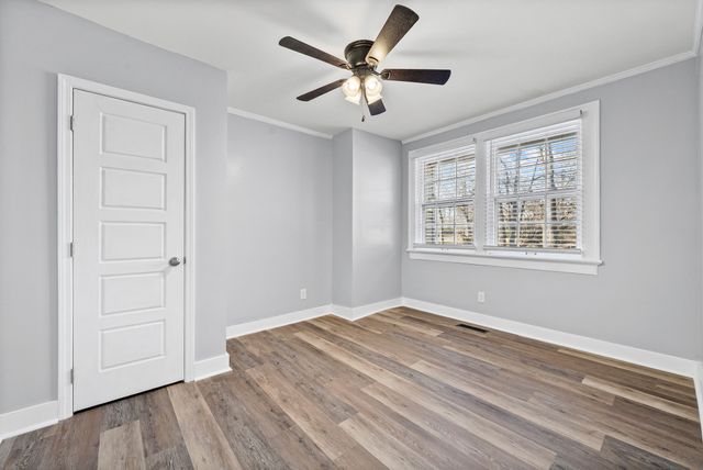 2203 S Main St, Hopkinsville, KY 42240