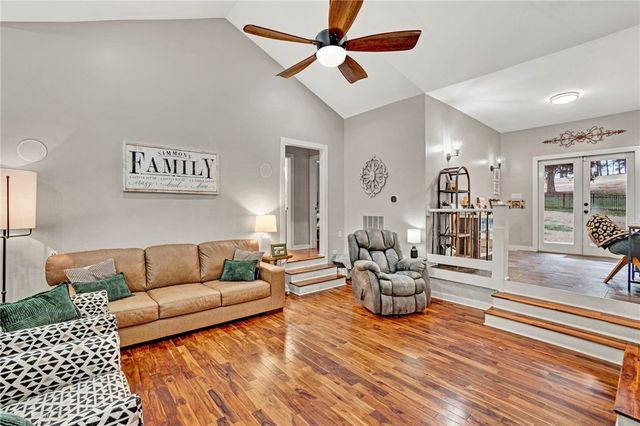 736 Three Wood Lane, Woodruff, SC 29388