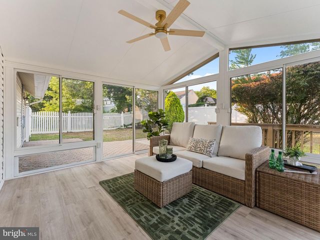 4 BROWER CT, Marlton, NJ 08053
