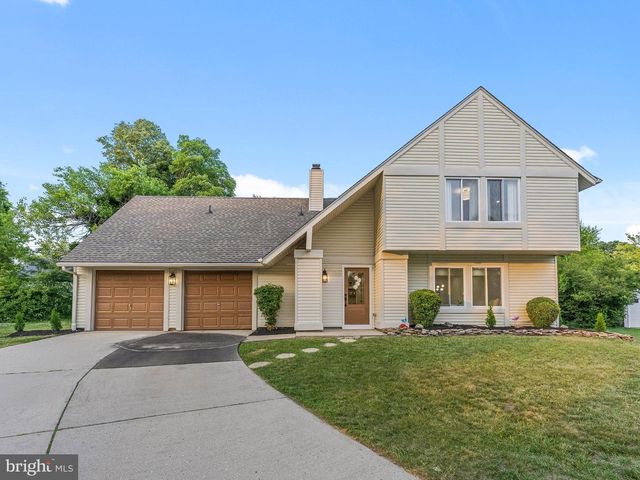 4 BROWER CT, Marlton, NJ 08053