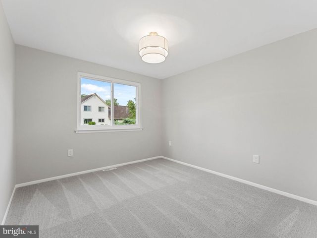 4 BROWER CT, Marlton, NJ 08053