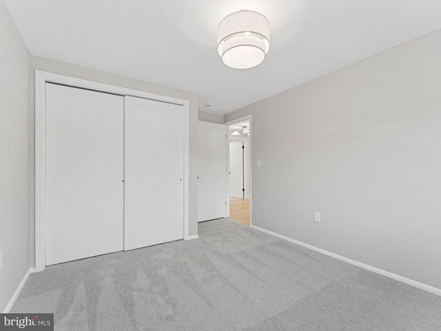 4 BROWER CT, Marlton, NJ 08053