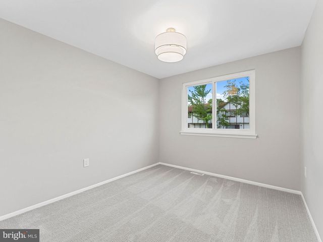 4 BROWER CT, Marlton, NJ 08053