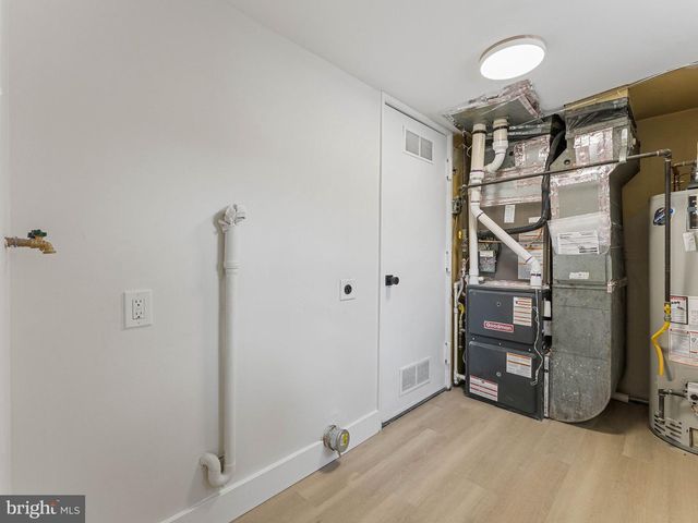 4 BROWER CT, Marlton, NJ 08053