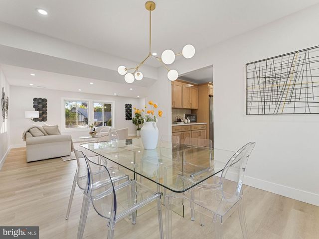 4 BROWER CT, Marlton, NJ 08053
