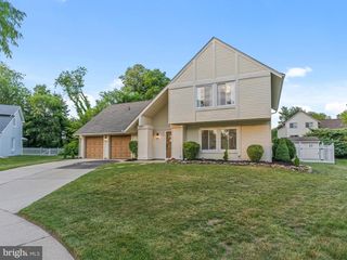 4 BROWER CT, Marlton, NJ 08053