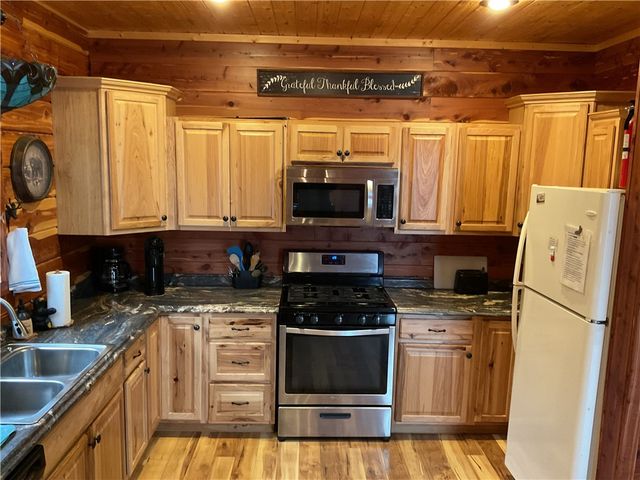 27960 S Hwy 103, Compton, AR 72624