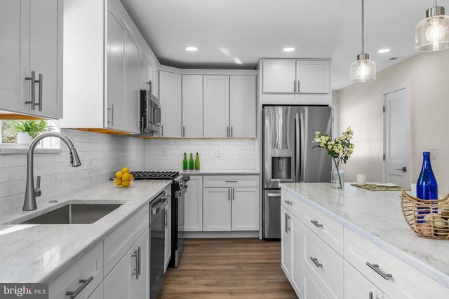 154 TAUNTON BLVD, Medford, NJ 08055