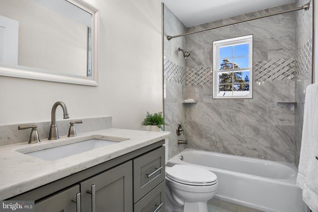 154 TAUNTON BLVD, Medford, NJ 08055