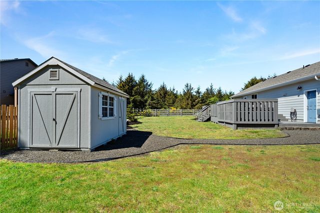 163 Ocean Boulevard, Ocean City, WA 98569