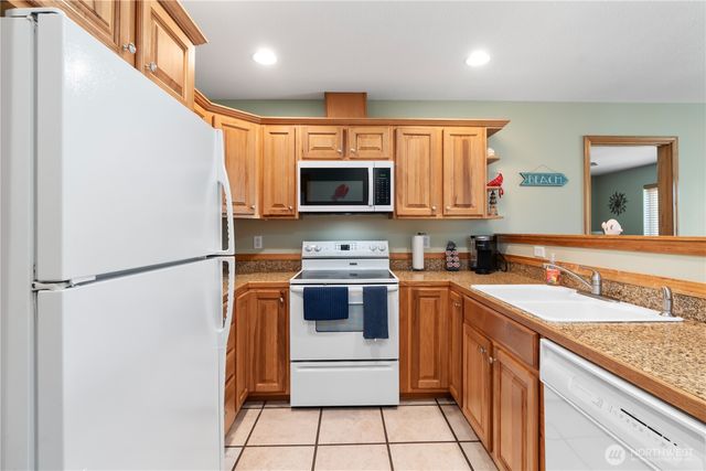 163 Ocean Boulevard, Ocean City, WA 98569