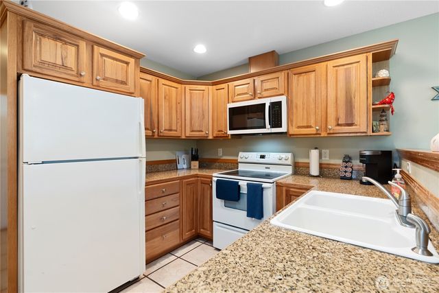 163 Ocean Boulevard, Ocean City, WA 98569