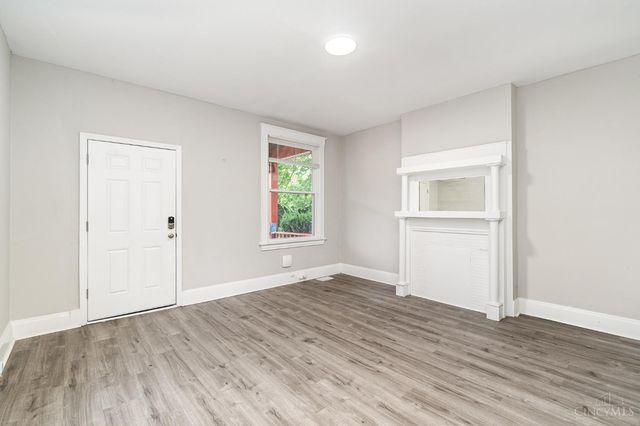 1318 Beech Avenue, Cincinnati, OH 45205