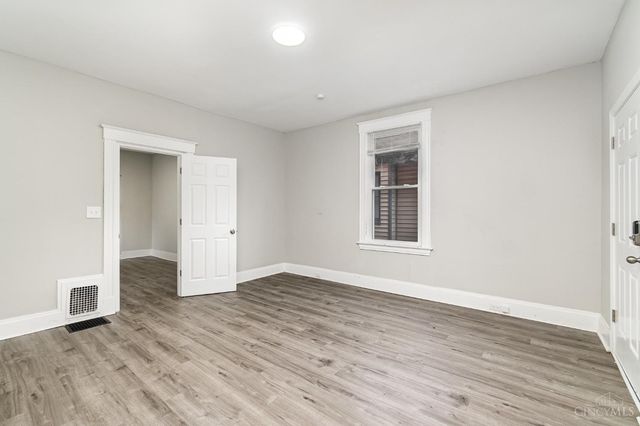 1318 Beech Avenue, Cincinnati, OH 45205