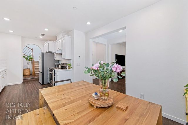 4324 Ocean Ln, Elk Grove, CA 95757