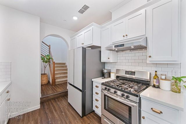 4324 Ocean Ln, Elk Grove, CA 95757