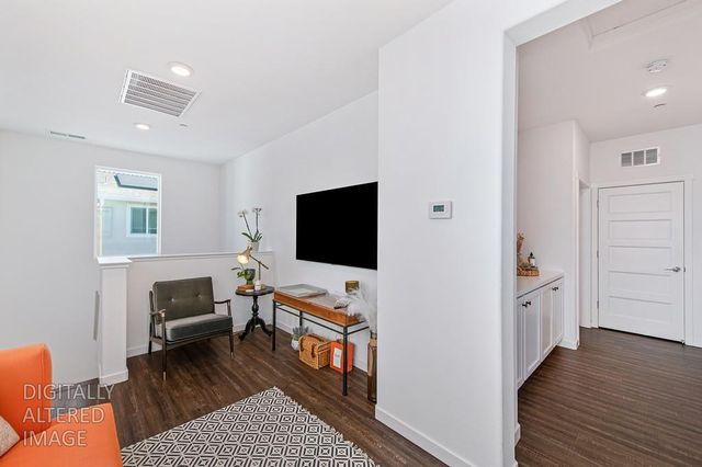 4324 Ocean Ln, Elk Grove, CA 95757