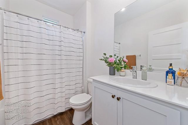 4324 Ocean Ln, Elk Grove, CA 95757